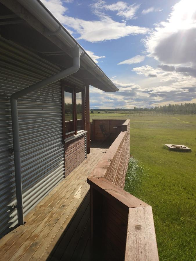 Holiday home Cat Lovers Only! Bright And Peaceful With Views & Hot Tub